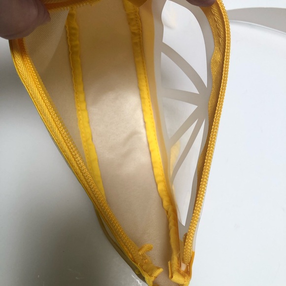 3/$20 Make Up Eraser Zip Pouch NWOT - Picture 7 of 8